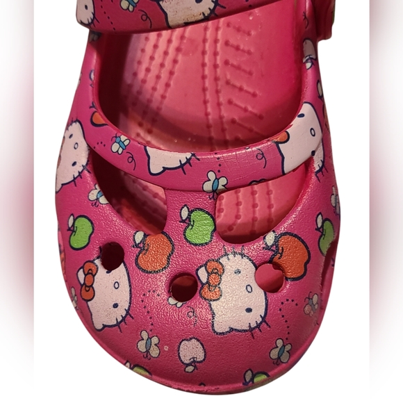 Crocs Hello Kitty pink size 8 child's shoe - Picture 3 of 10